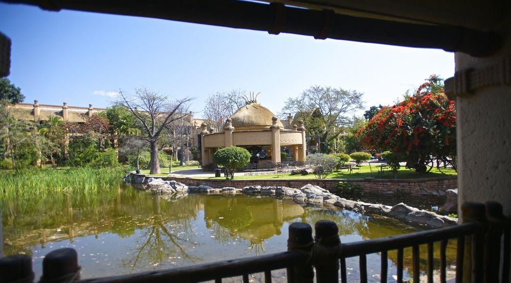 The Kingdom At Victoria Falls Exterior photo