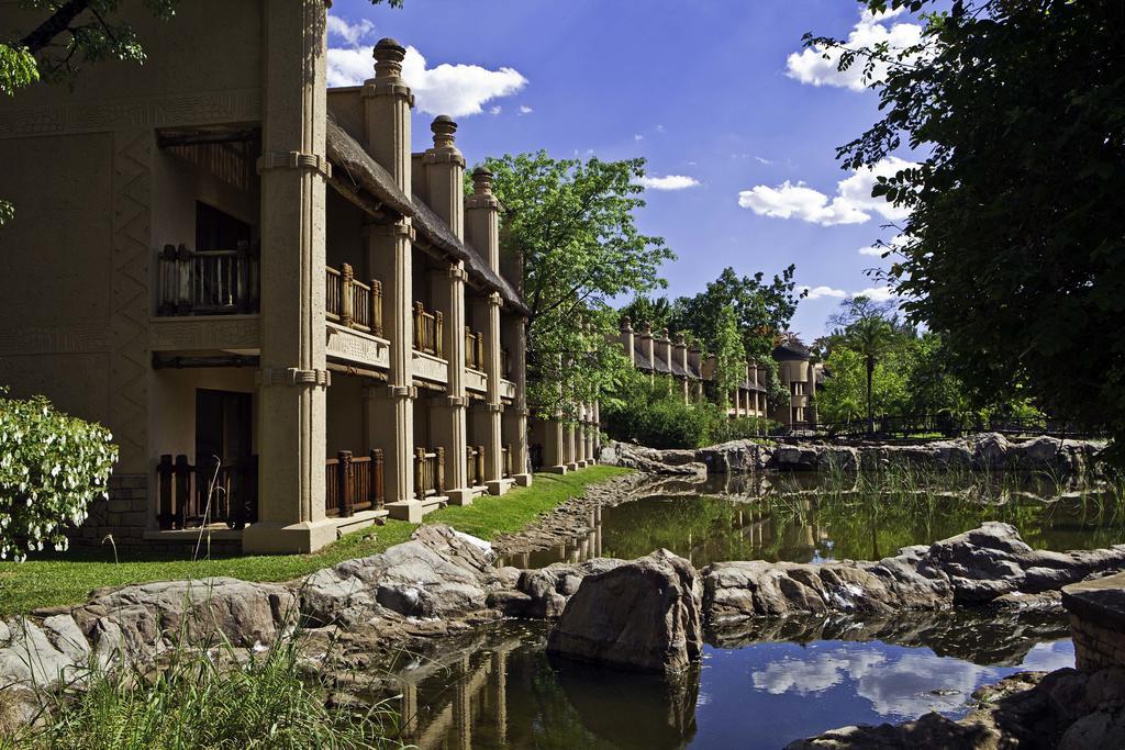 The Kingdom At Victoria Falls Exterior photo